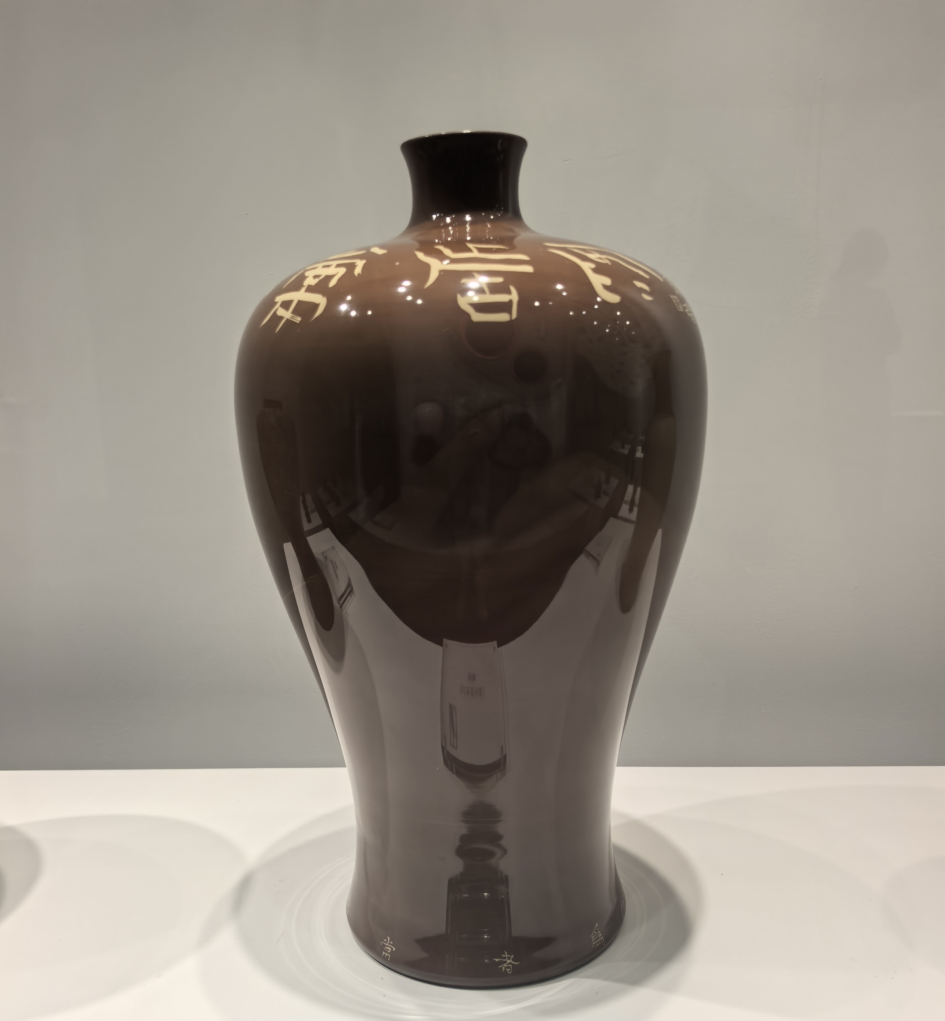 云南建水紫陶红色亮光瓶